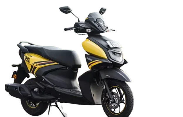 With this striking Fascino bike, a swift & elegant yellow & black scooter, take a trip down memory lane